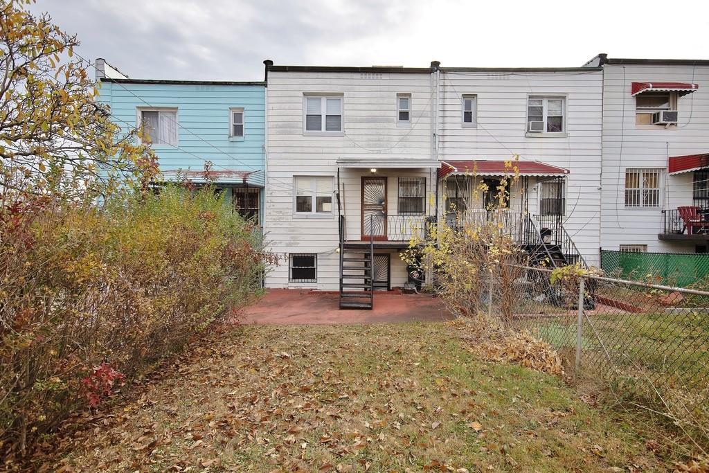 4069 Paulding Avenue Property Photo 16