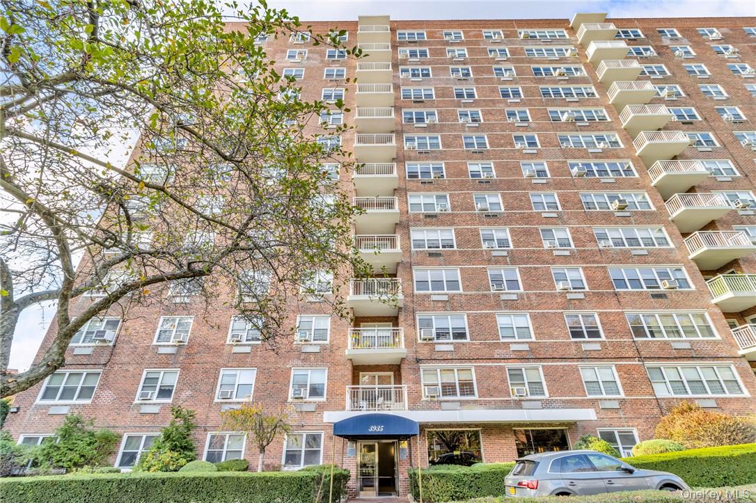 3935 Blackstone Avenue 5k Property Photo 14