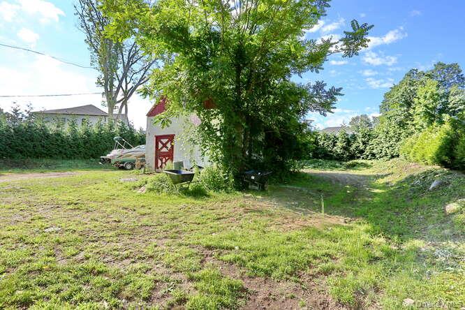 1 Charlotte Drive Property Photo 10