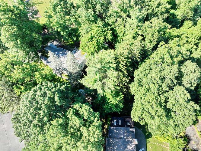 1 Charlotte Drive Property Photo 16