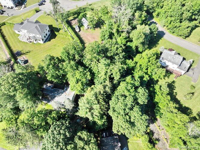 1 Charlotte Drive Property Photo 17