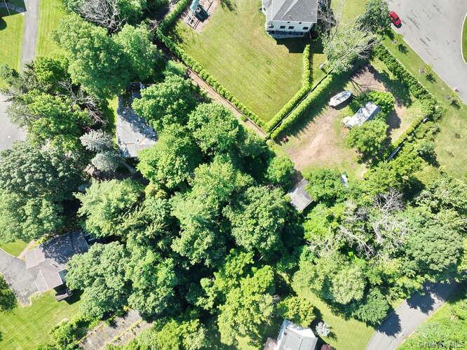 1 Charlotte Drive Property Photo 18