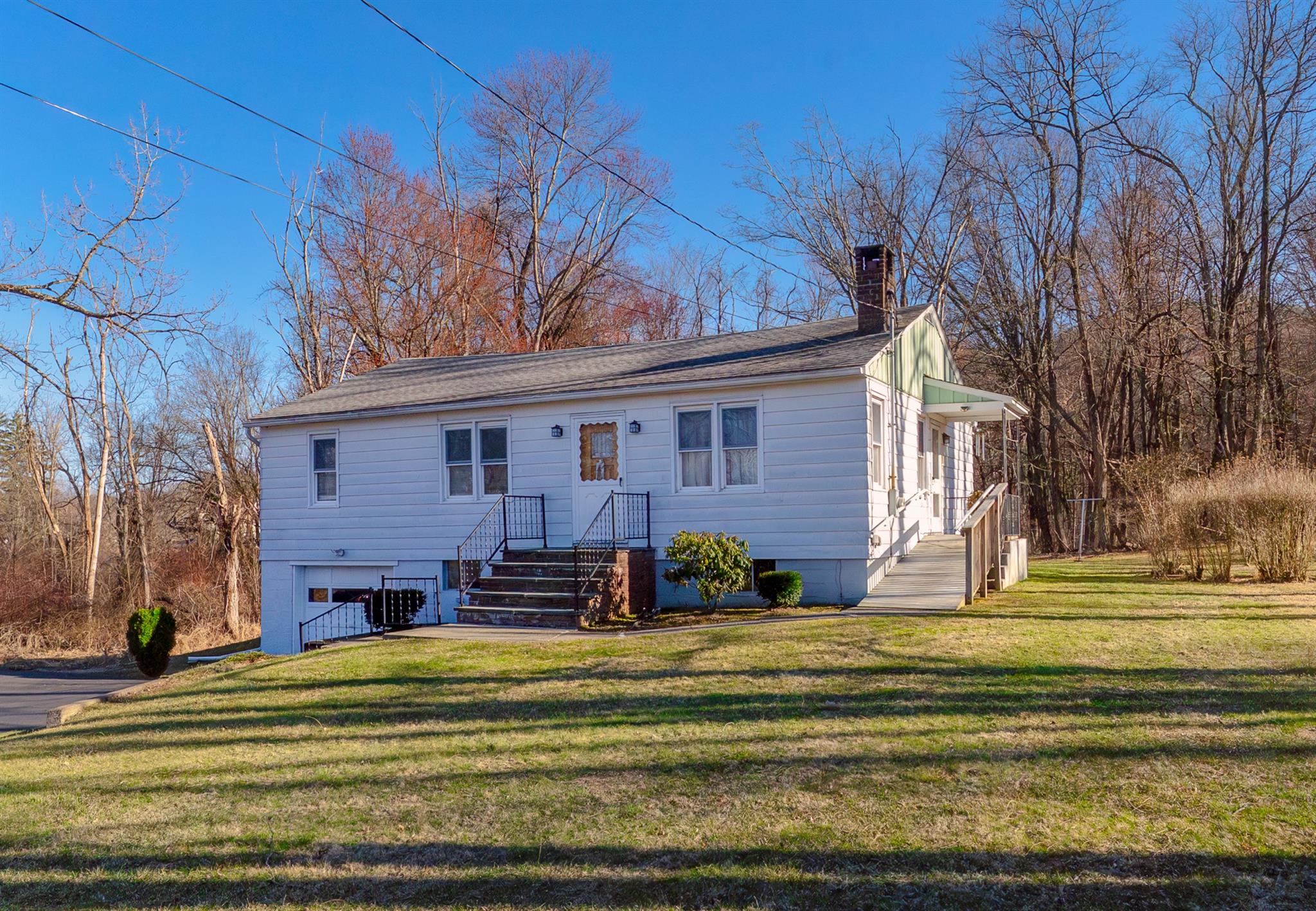 300 Union Center Road Property Photo