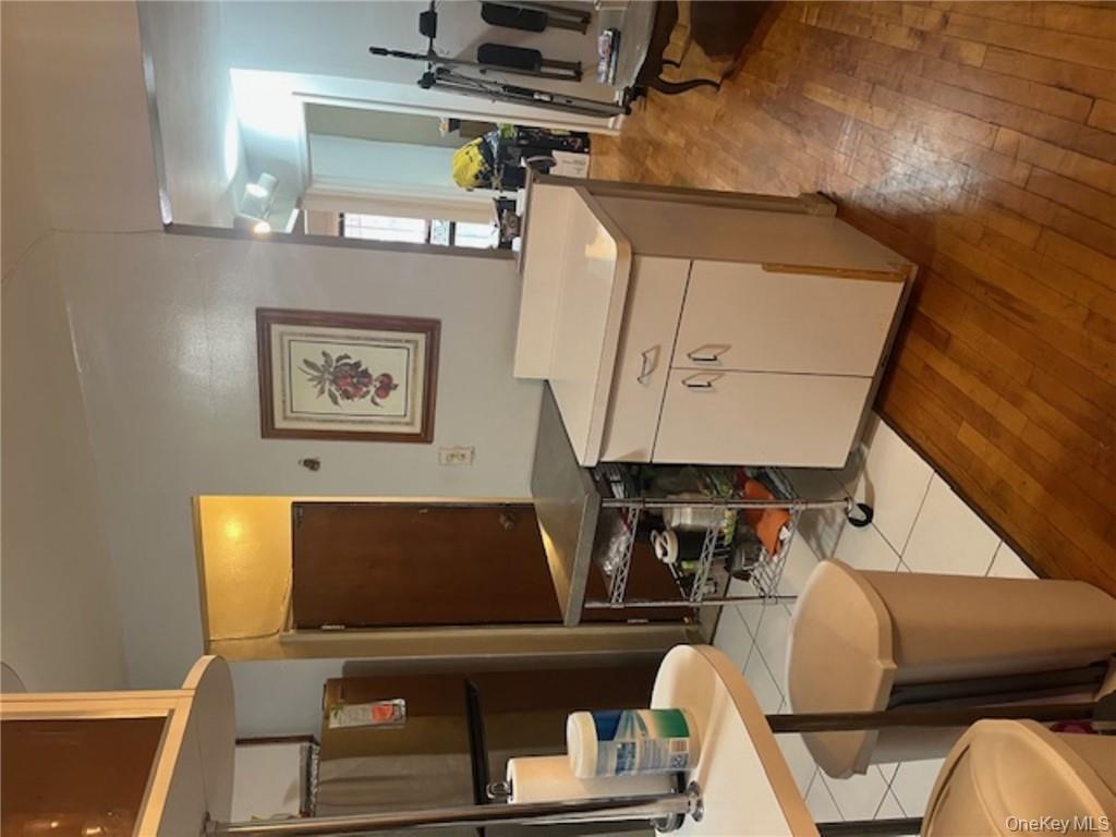3613 Paulding Avenue Property Photo 8