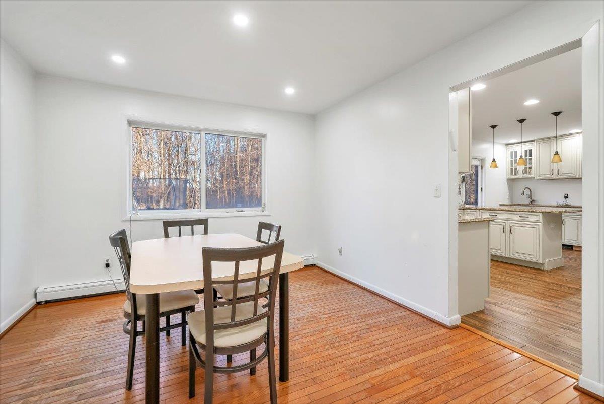 35 Depalma Drive Property Photo 8