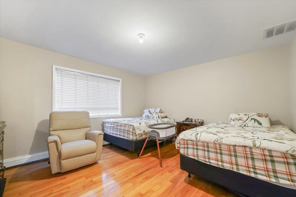 35 Depalma Drive Property Photo 12