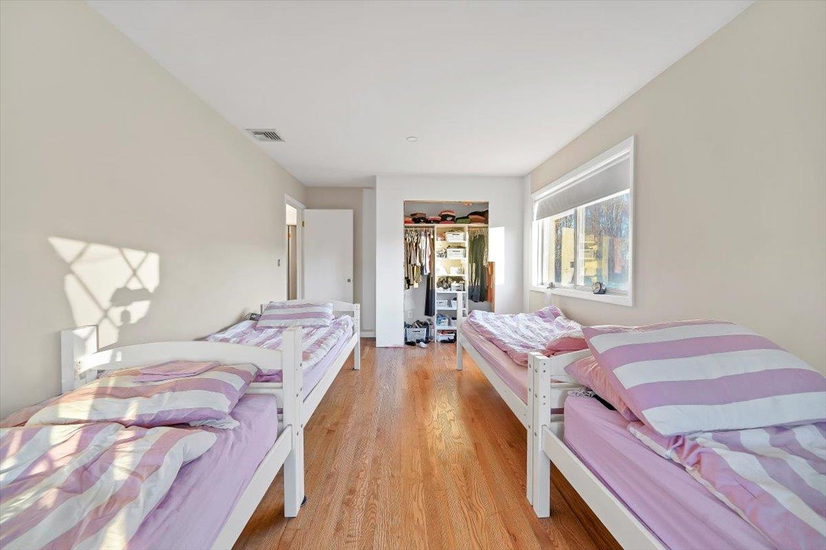 35 Depalma Drive Property Photo 15