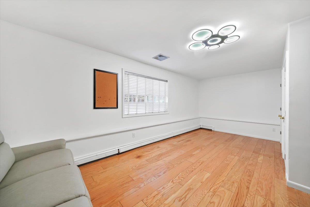 35 Depalma Drive Property Photo 19