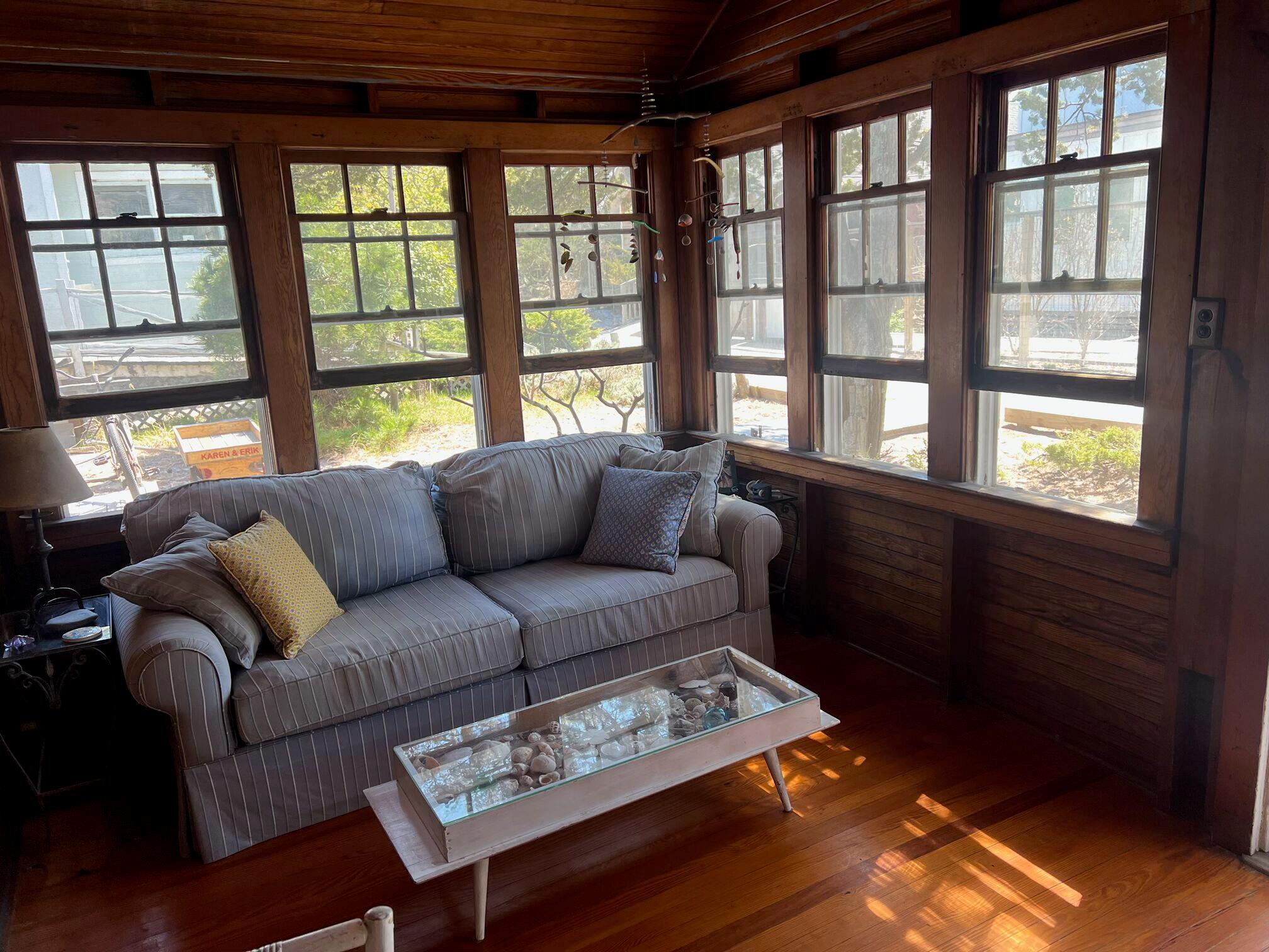 97 Bungalow Property Photo 2