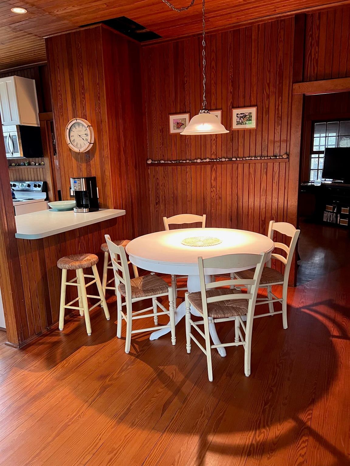 97 Bungalow Property Photo 8