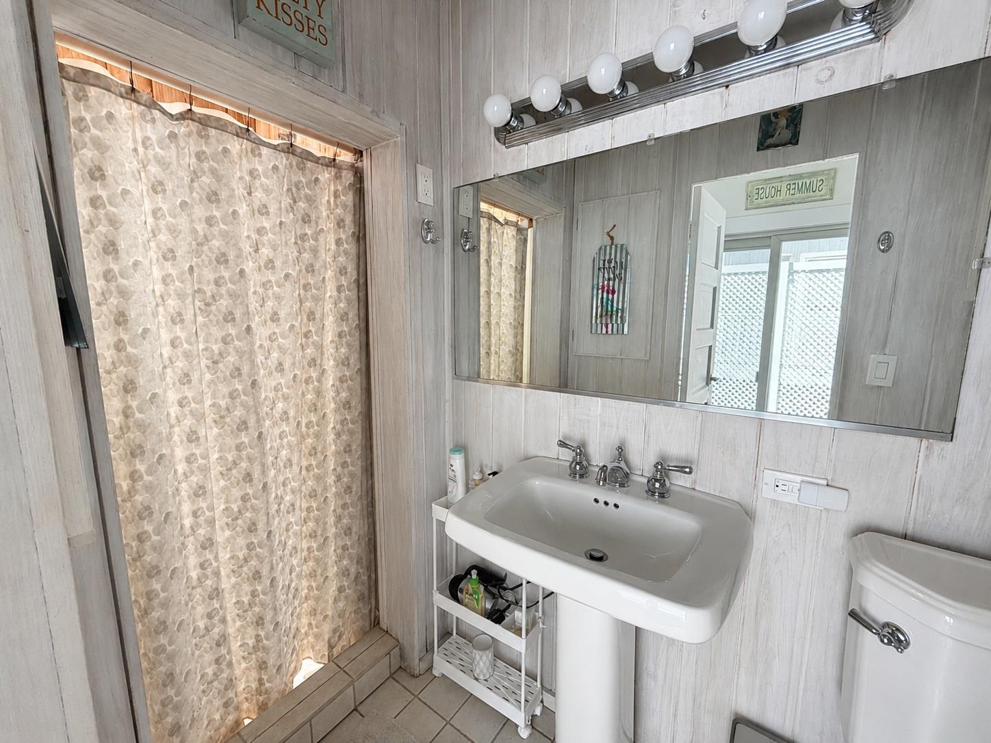 760 Ocean Breeze Walk Property Photo 4
