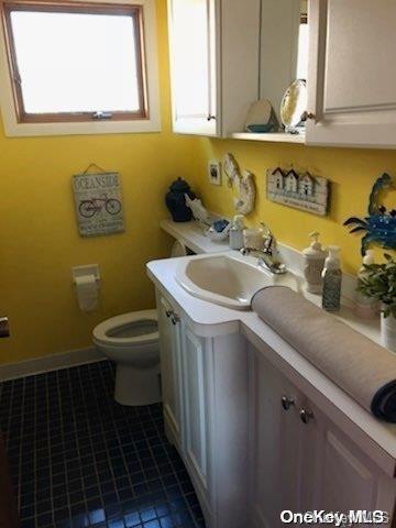 63 Thompson Property Photo 9