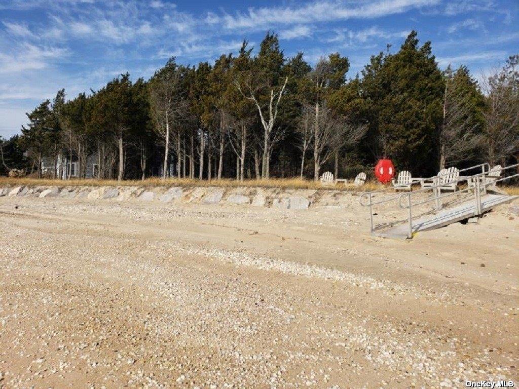 1275 The Esplanade Property Photo 43