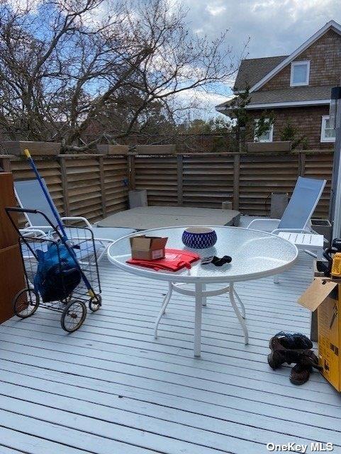 736 Ocean Breeze Property Photo 11