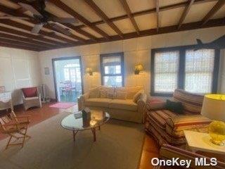 102 Marine Walk Property Photo 3