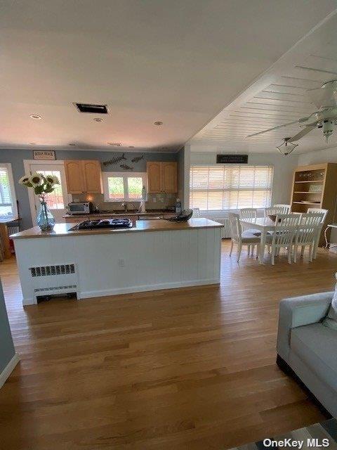 664 Ocean Breeze Property Photo 4