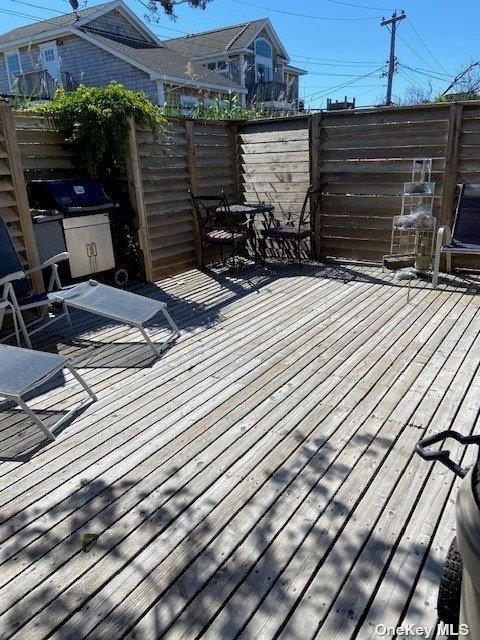 295 Cottage Walk Property Photo 2