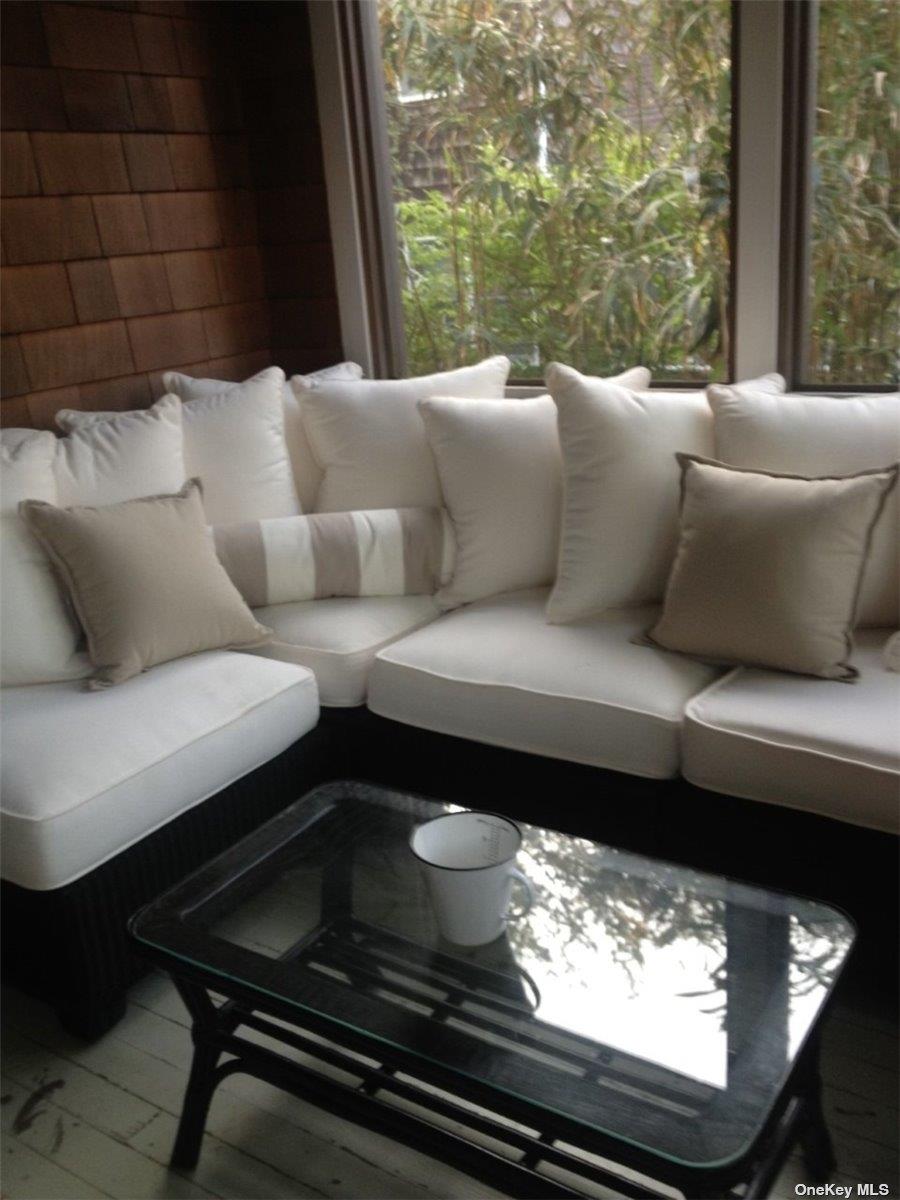 687 Ocean Breeze Property Photo 3