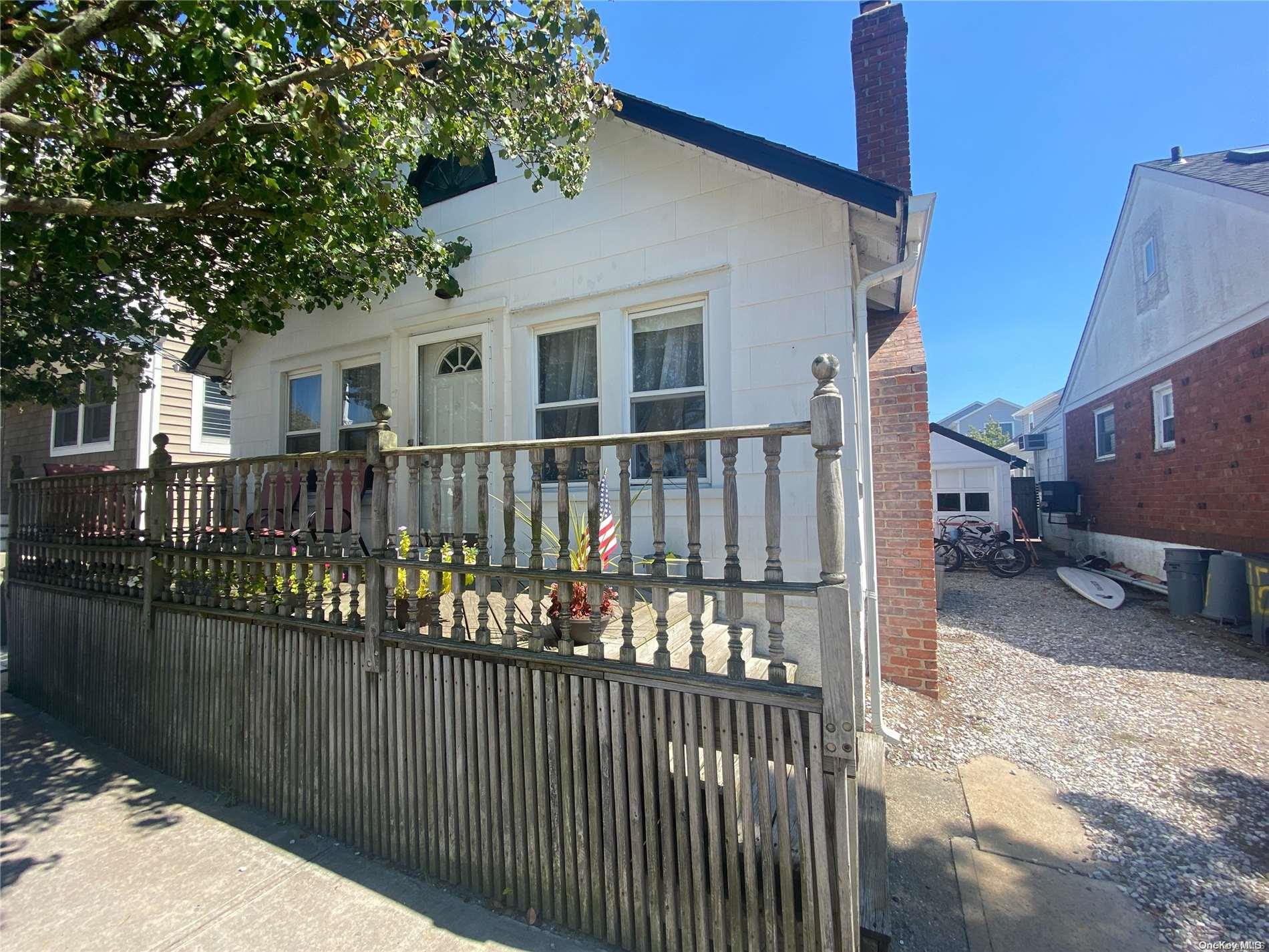 68 S Parkside Drive Property Photo