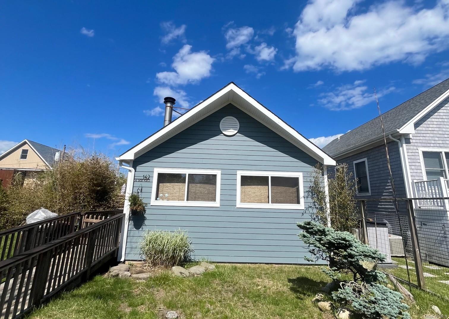 142 Bungalow Property Photo 1