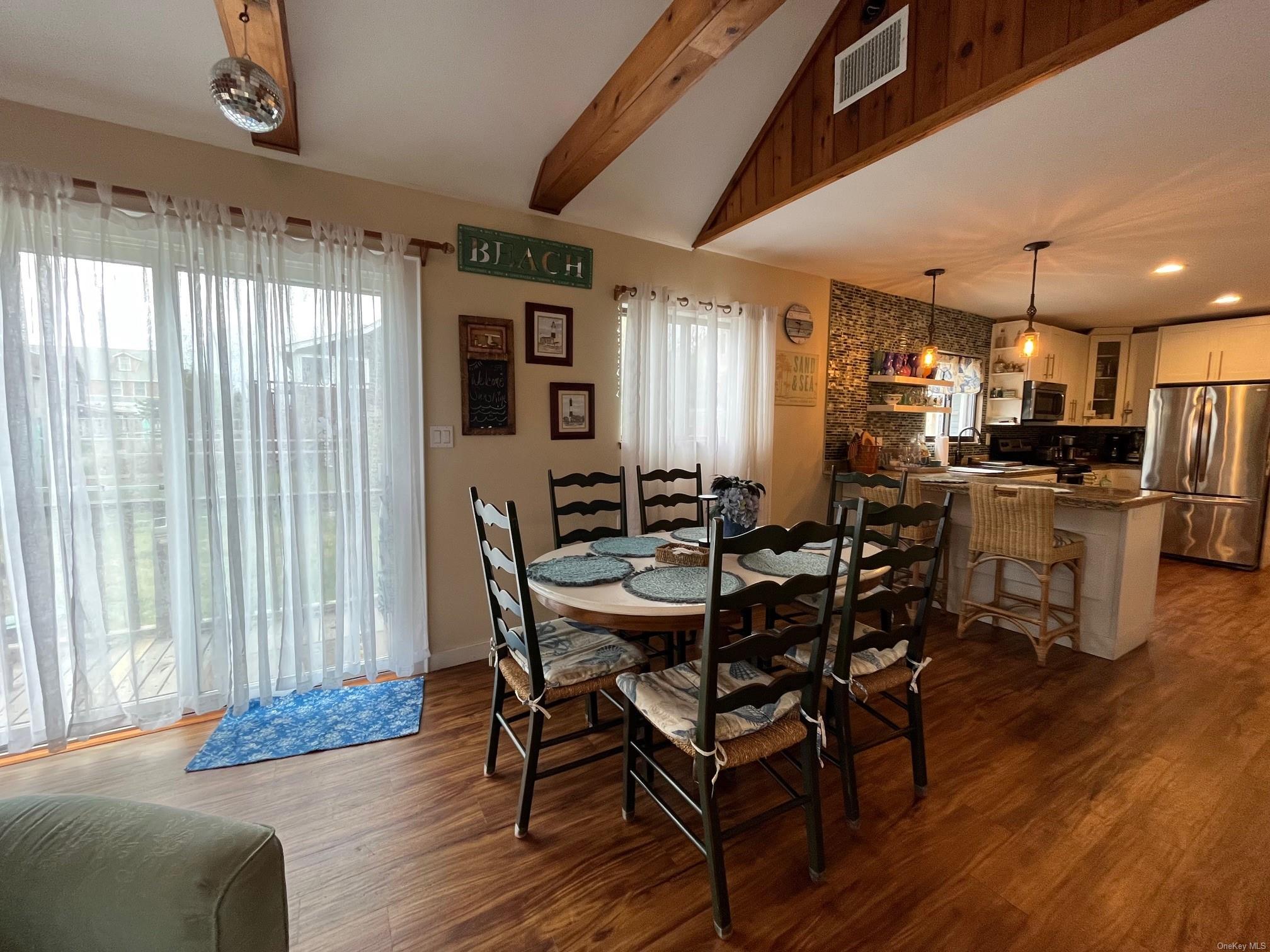 142 Bungalow Property Photo 4