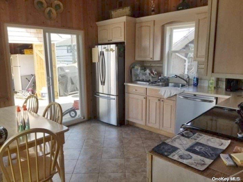 921 Evergreen Walk Property Photo 2