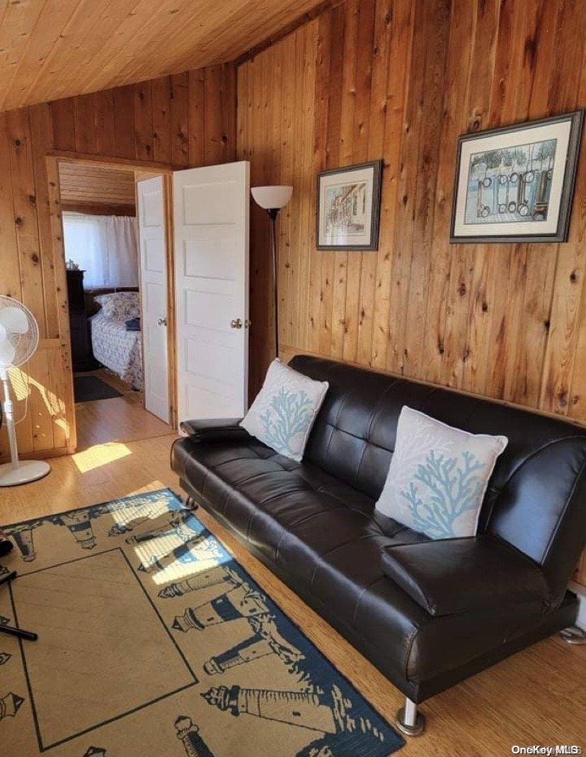 921 Evergreen Walk Property Photo 5