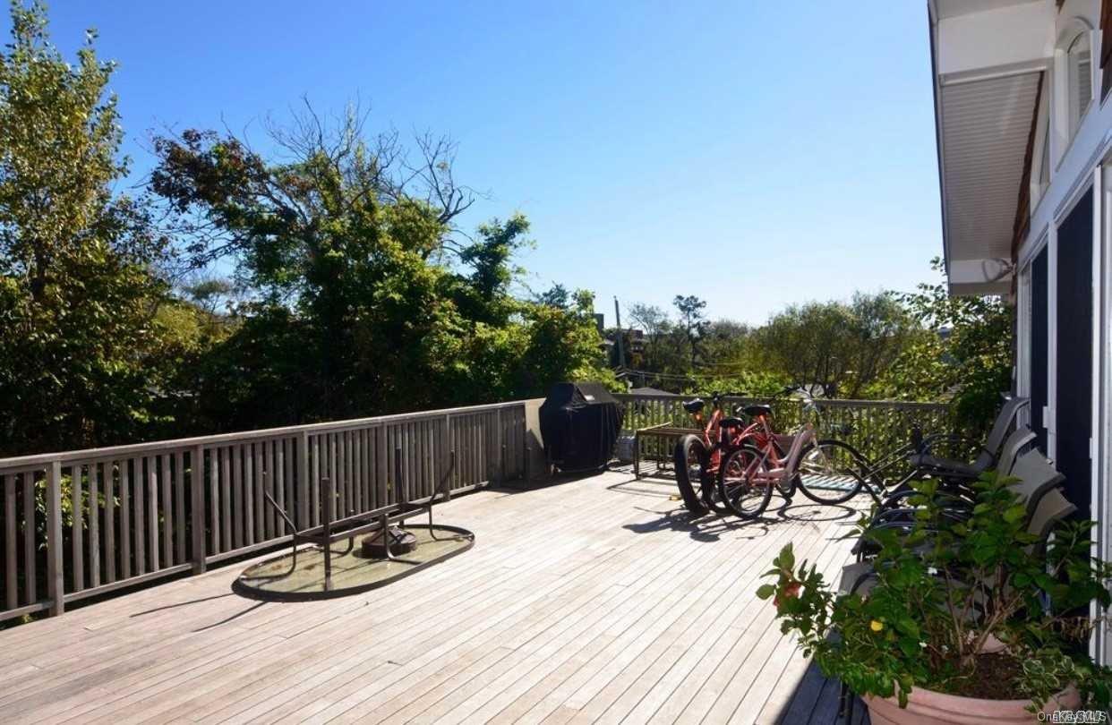 207 Wilmot Road Property Photo 17