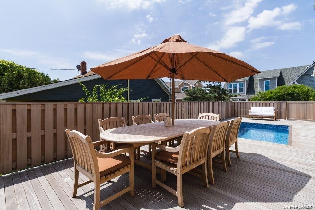 109 Bungalow Walk Property Photo 18