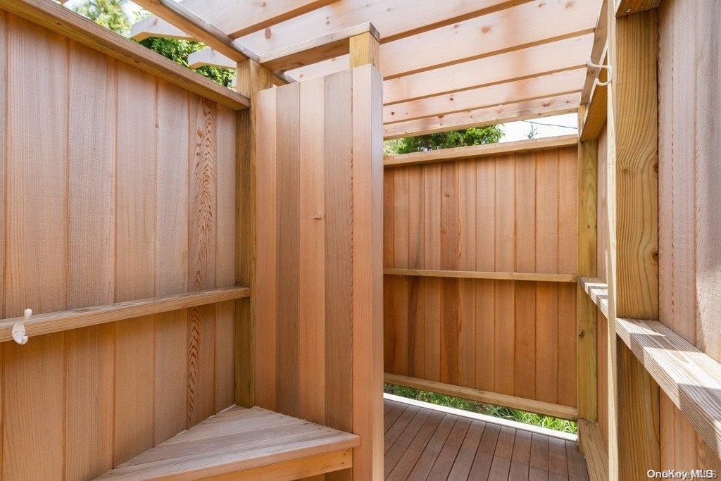 109 Bungalow Walk Property Photo 19