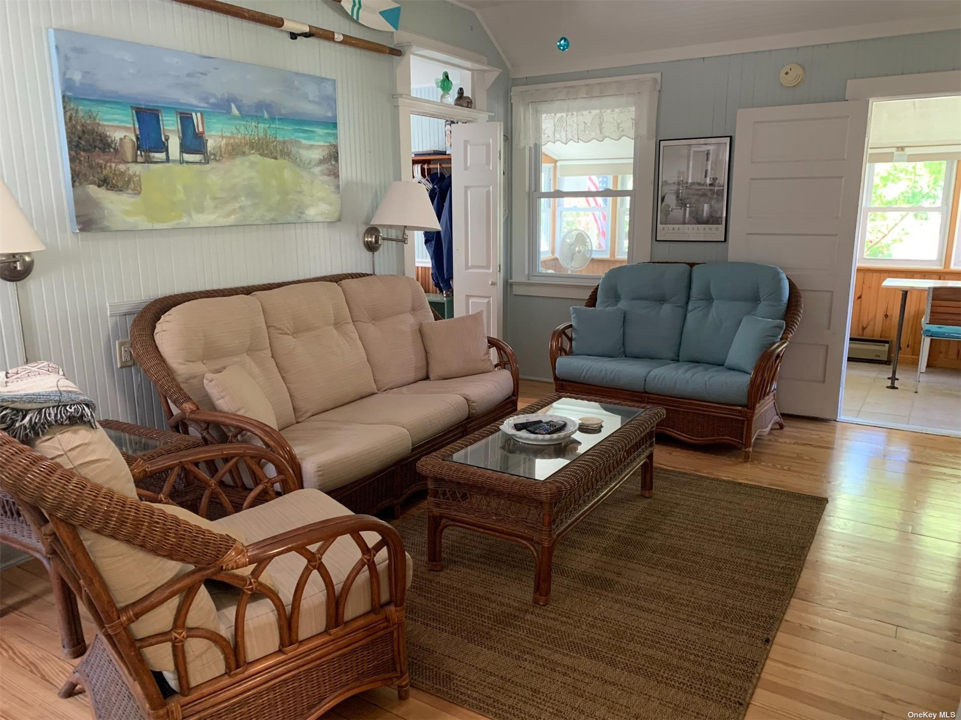 120 Bungalow Walk Property Photo 5