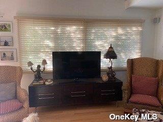 270 Cottage Walk Property Photo 11