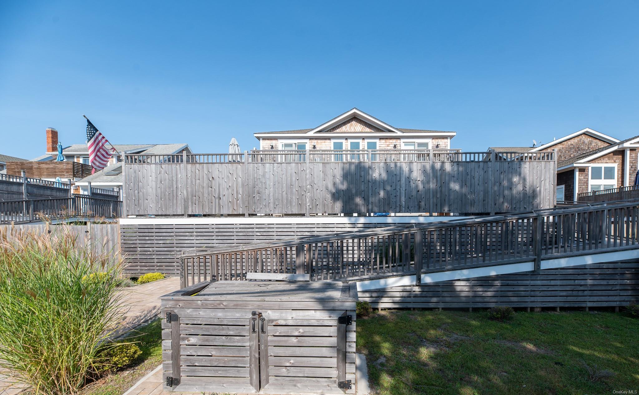 335 Surf Road Property Photo 1