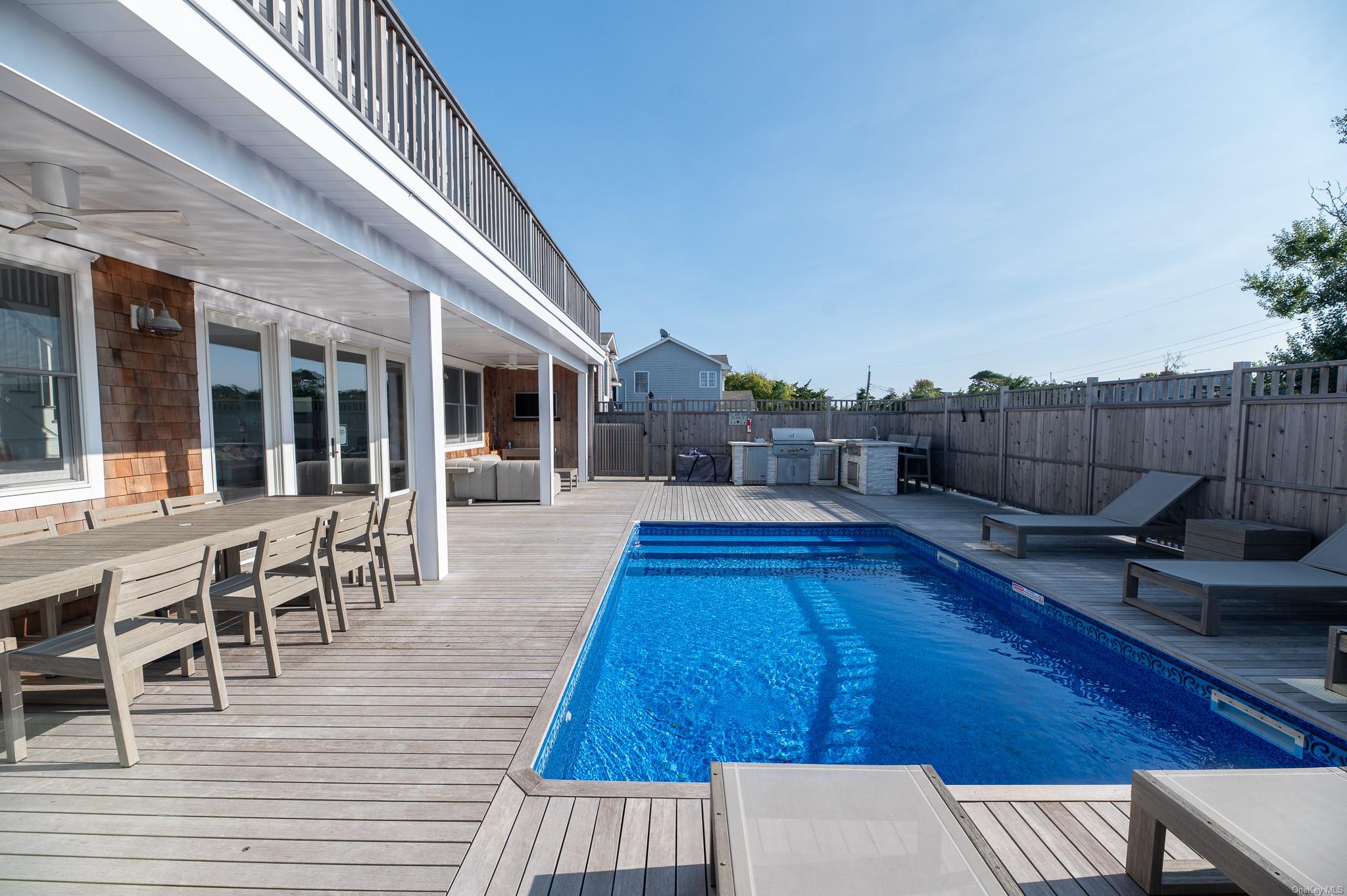 335 Surf Road Property Photo 11