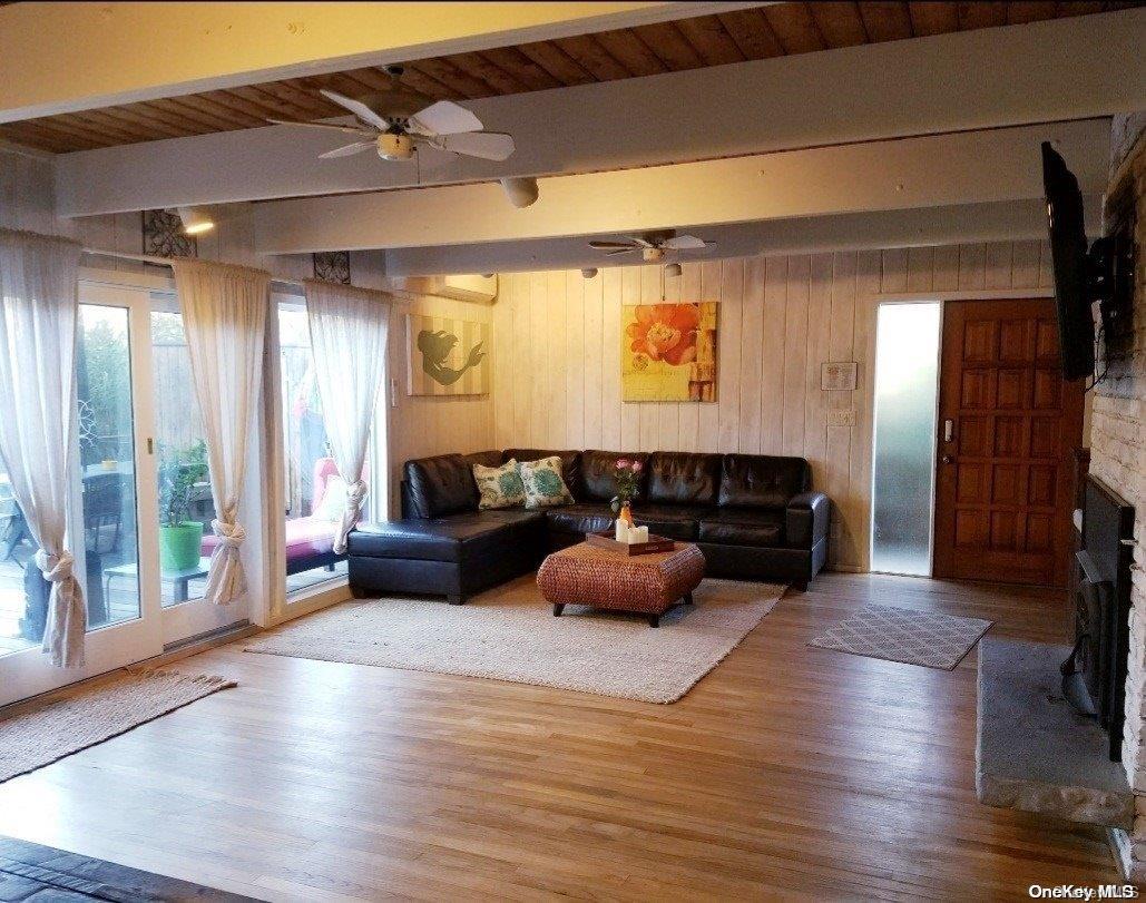 17 Bungalow Walk Property Photo 2