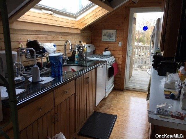 12 Ocean Road Property Photo 6