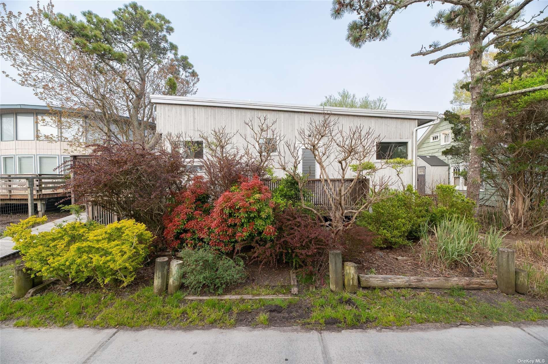 581 Bayberry Walk Property Photo 1