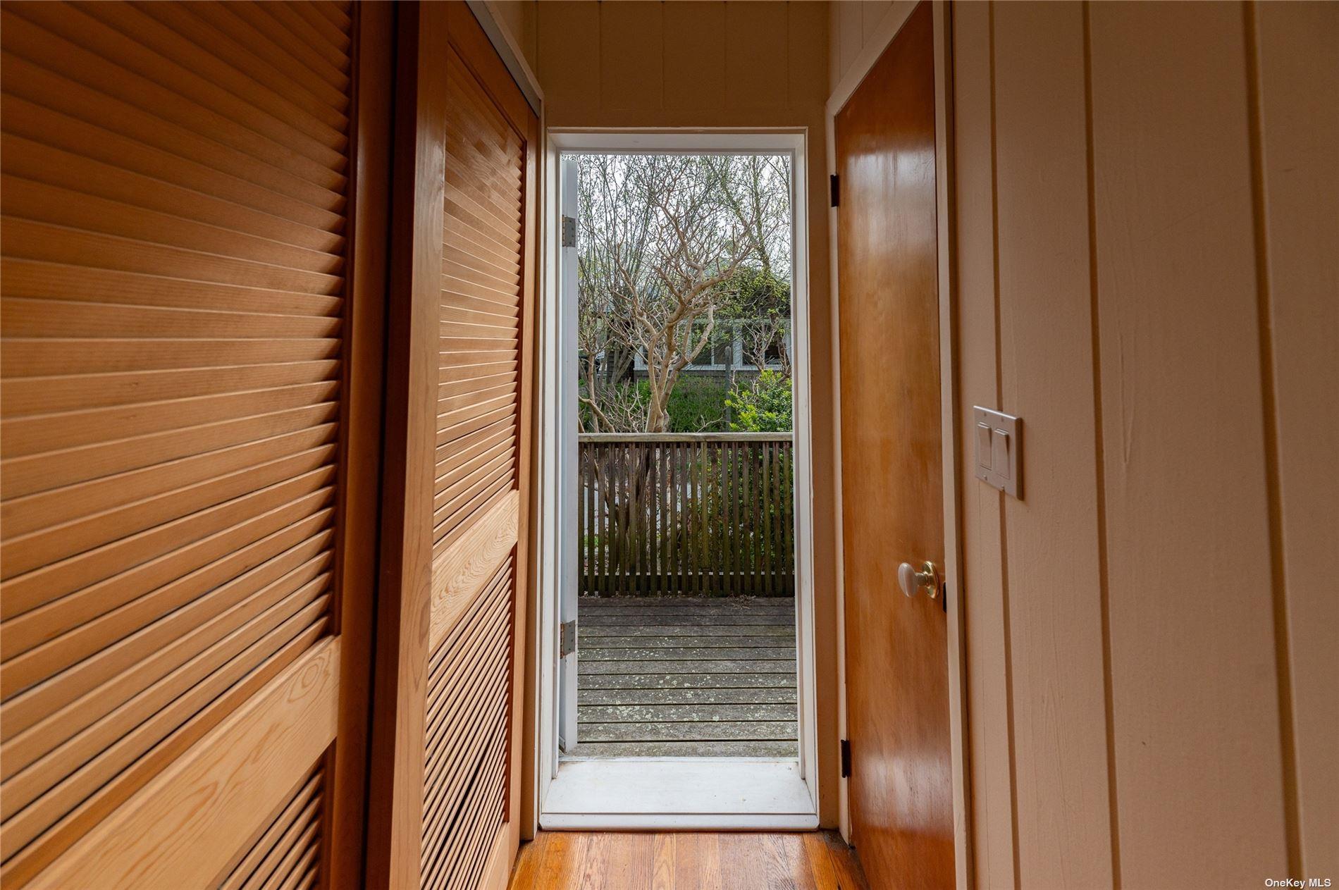 581 Bayberry Walk Property Photo 13