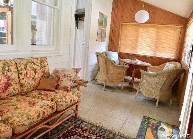 866 Evergreen Walk Property Photo 4