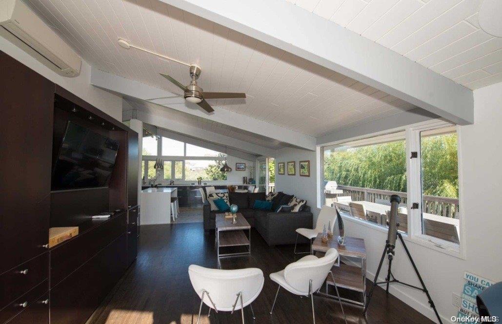 170 Clipper Property Photo 6
