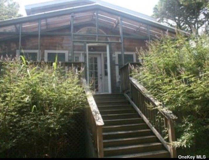201 Cottage Walk Property Photo 1