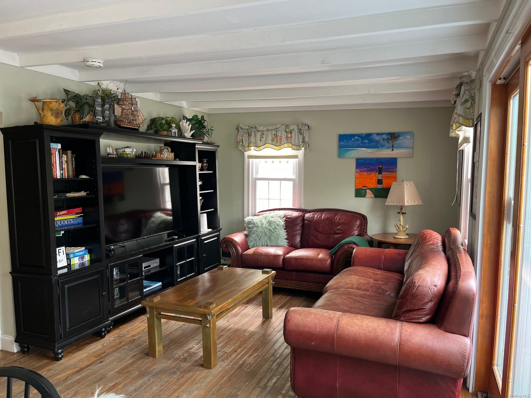 804 Evergreen Walk Property Photo 3
