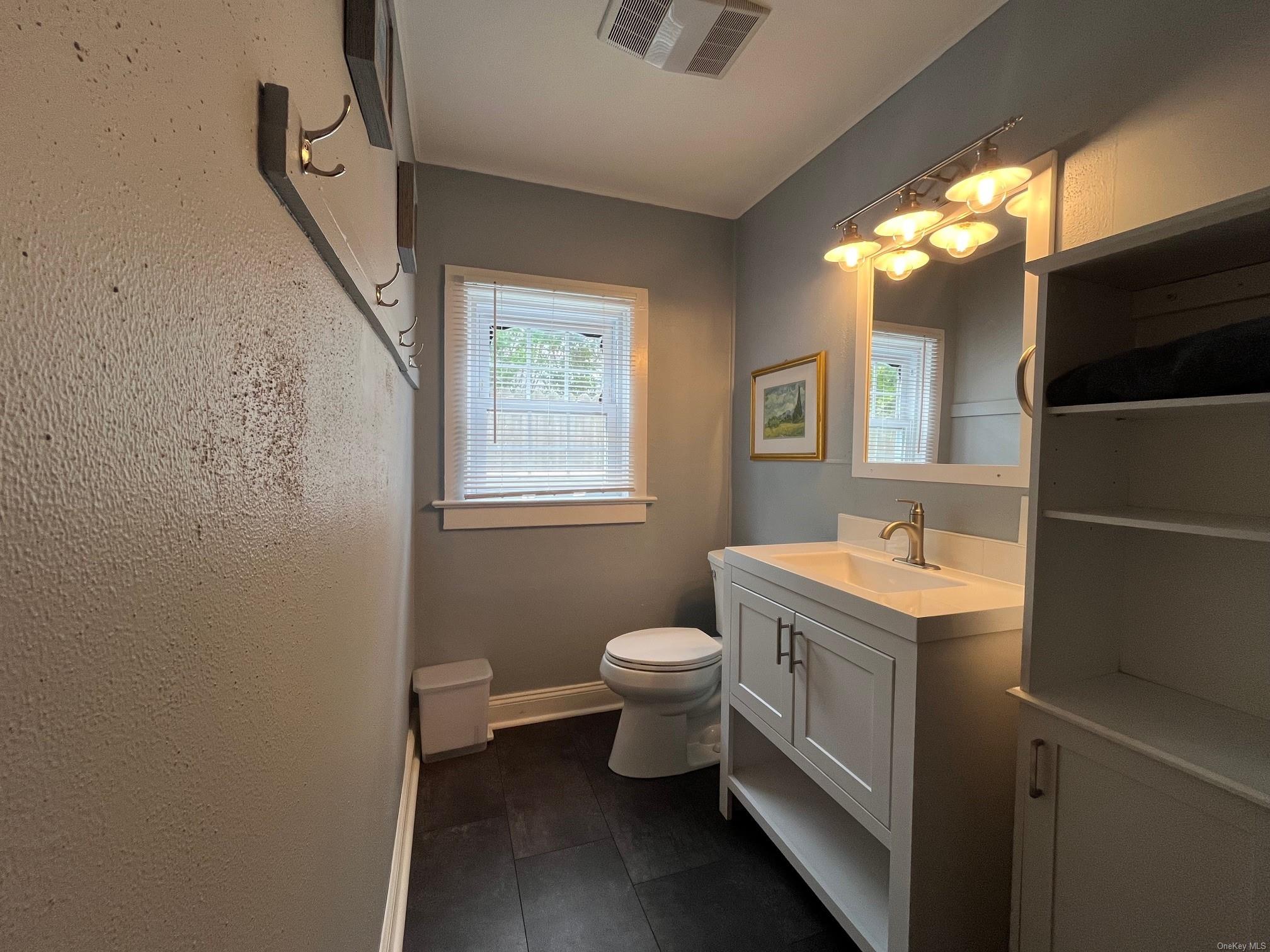 804 Evergreen Walk Property Photo 8