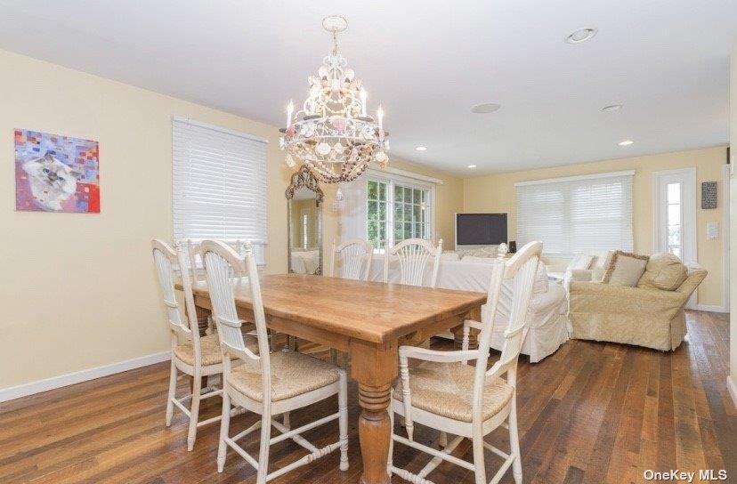 748 Ocean Breeze Walk Property Photo 5