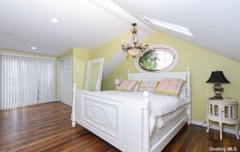 748 Ocean Breeze Walk Property Photo 9
