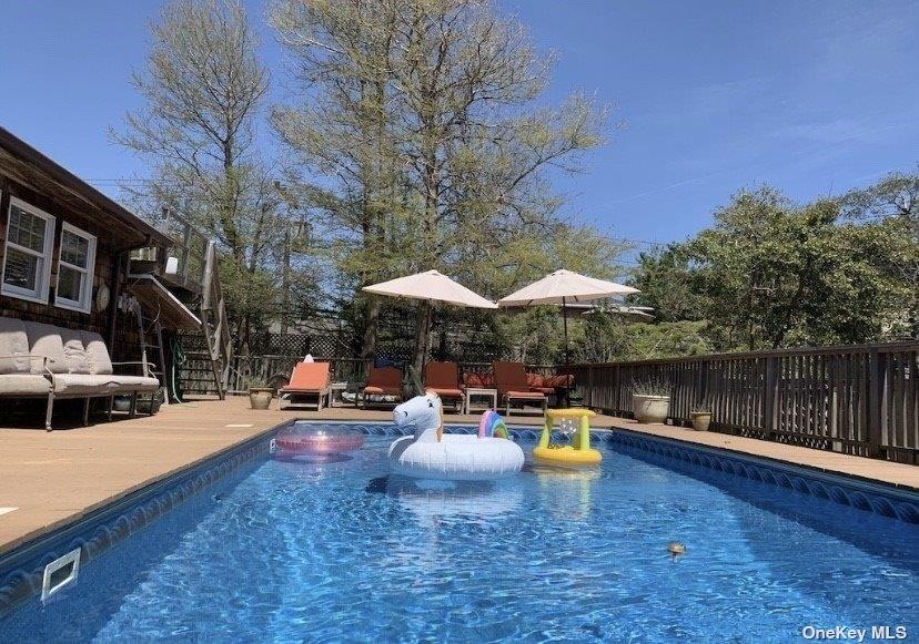 748 Ocean Breeze Walk Property Photo 15