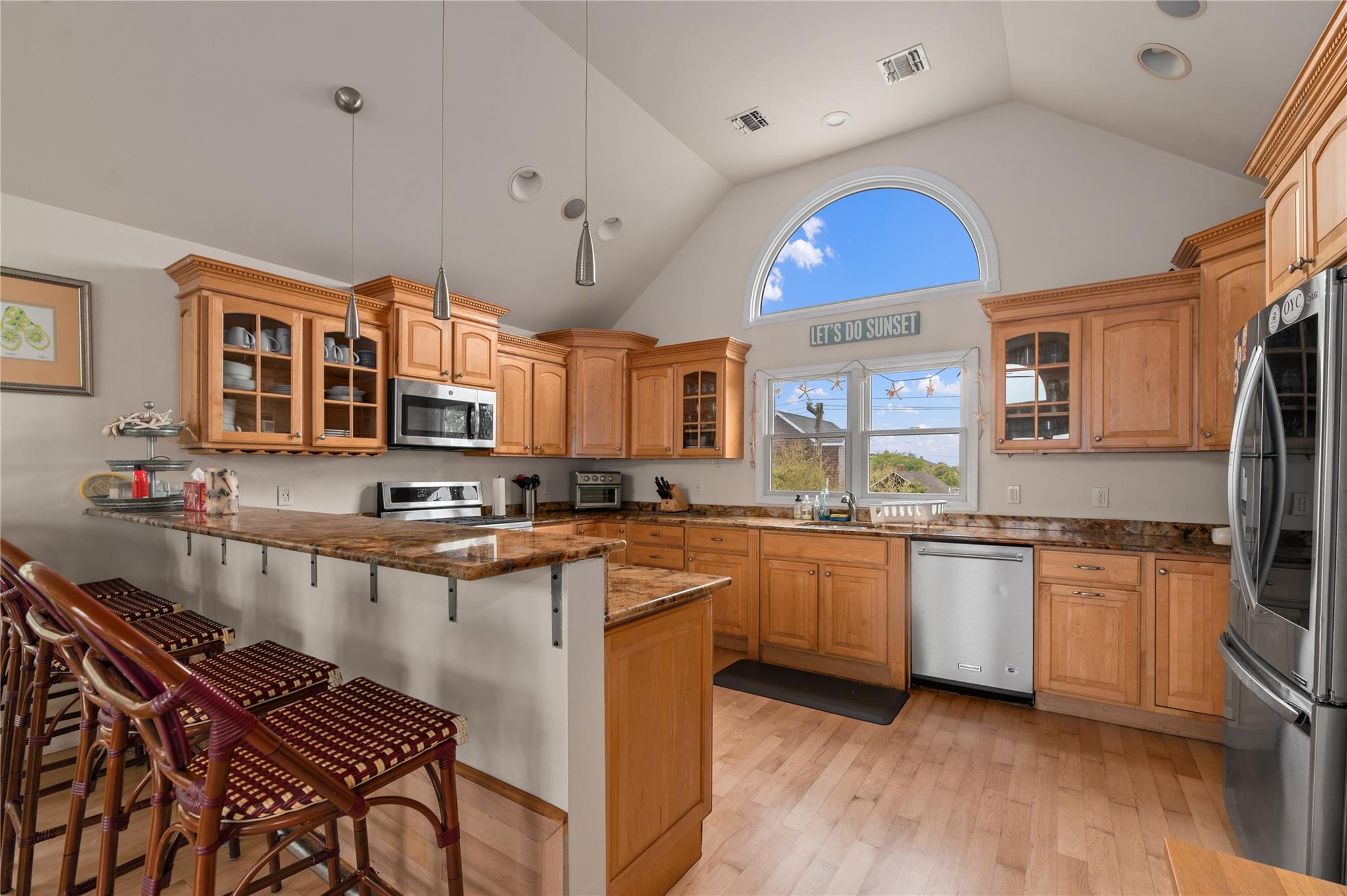 22 Bungalow Property Photo 3