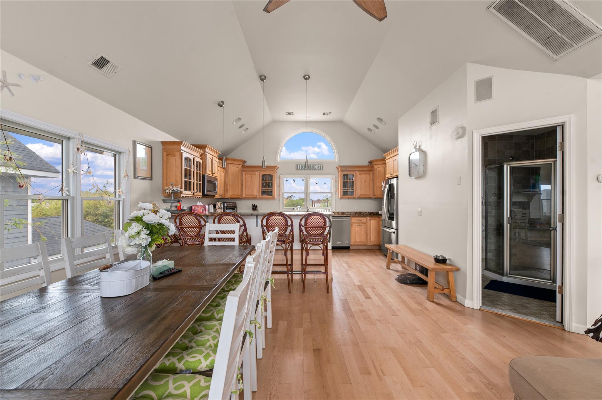 22 Bungalow Property Photo 6