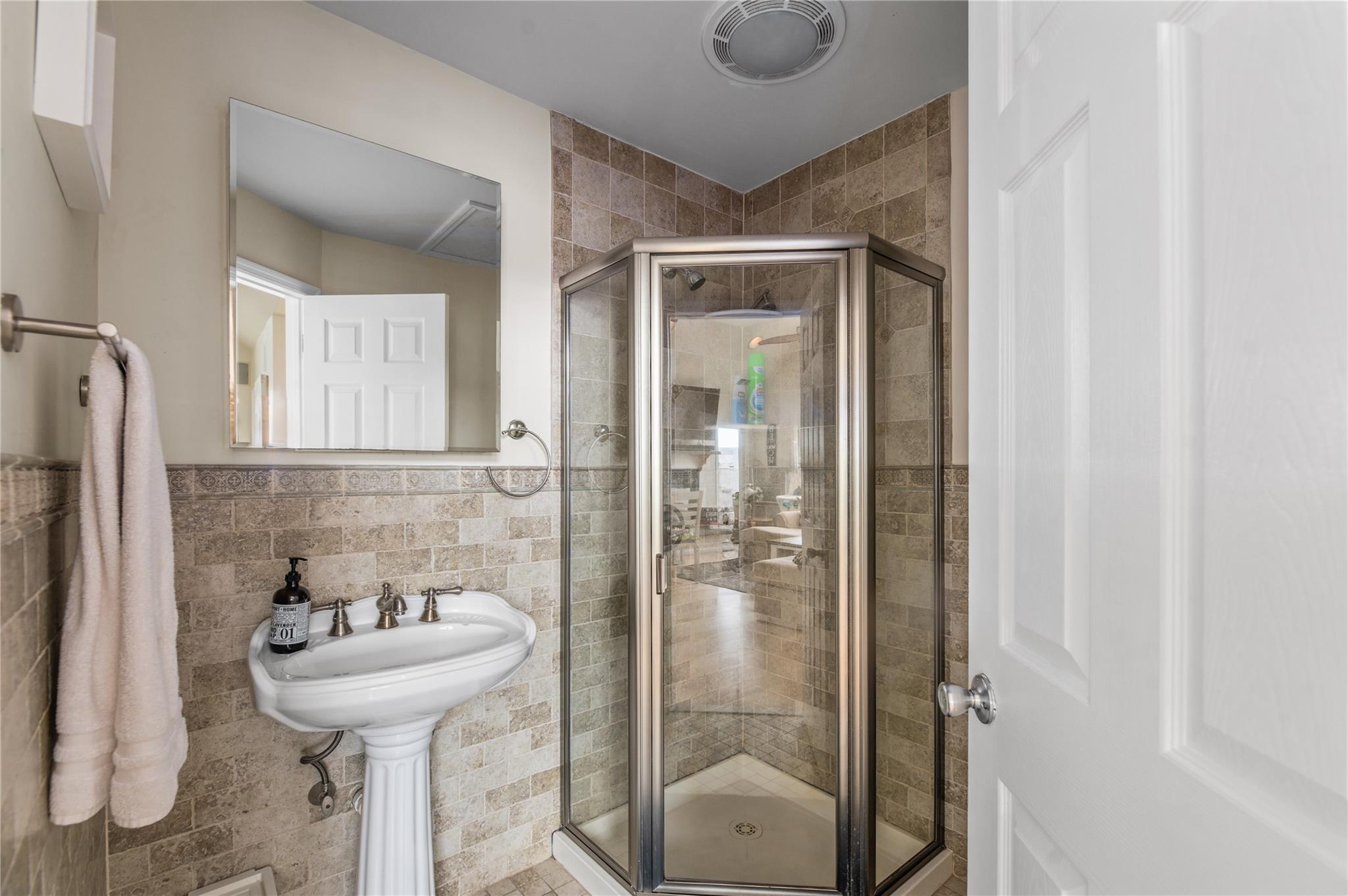 22 Bungalow Property Photo 18