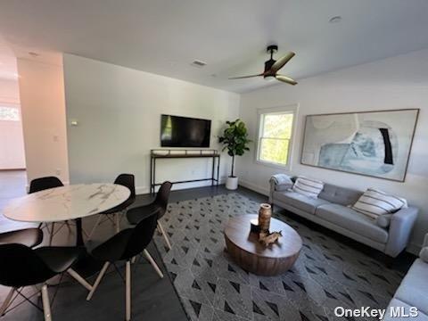 572 Bayberry Walk Property Photo 5